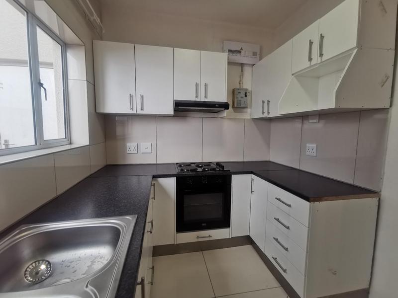 To Let 2 Bedroom Property for Rent in Vredehoek Western Cape
